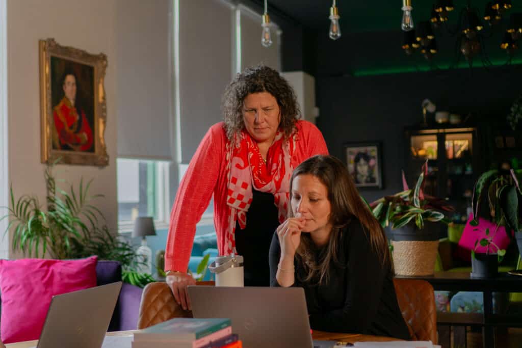 Nicola Ellis & Jennifer Ellis - Wellington Wealth, sisters and business founders in Glasgow